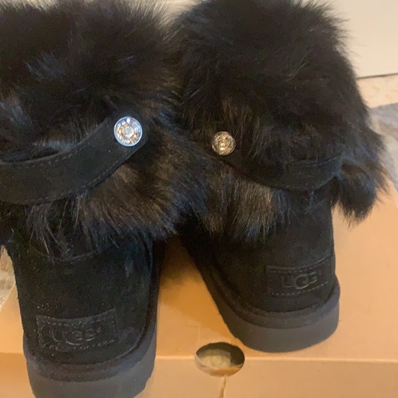 NIB UGG Valentina black boots Swarovski crystal 9 - Picture 2 of 12